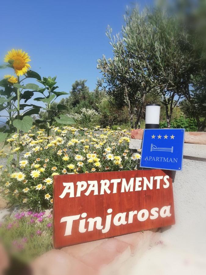 Apartments Tinjarosa Mundanije Exterior foto